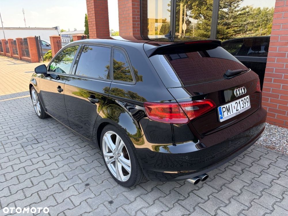 Audi A3 Sportback 2.0 TDI S tronic Ambiente - 4