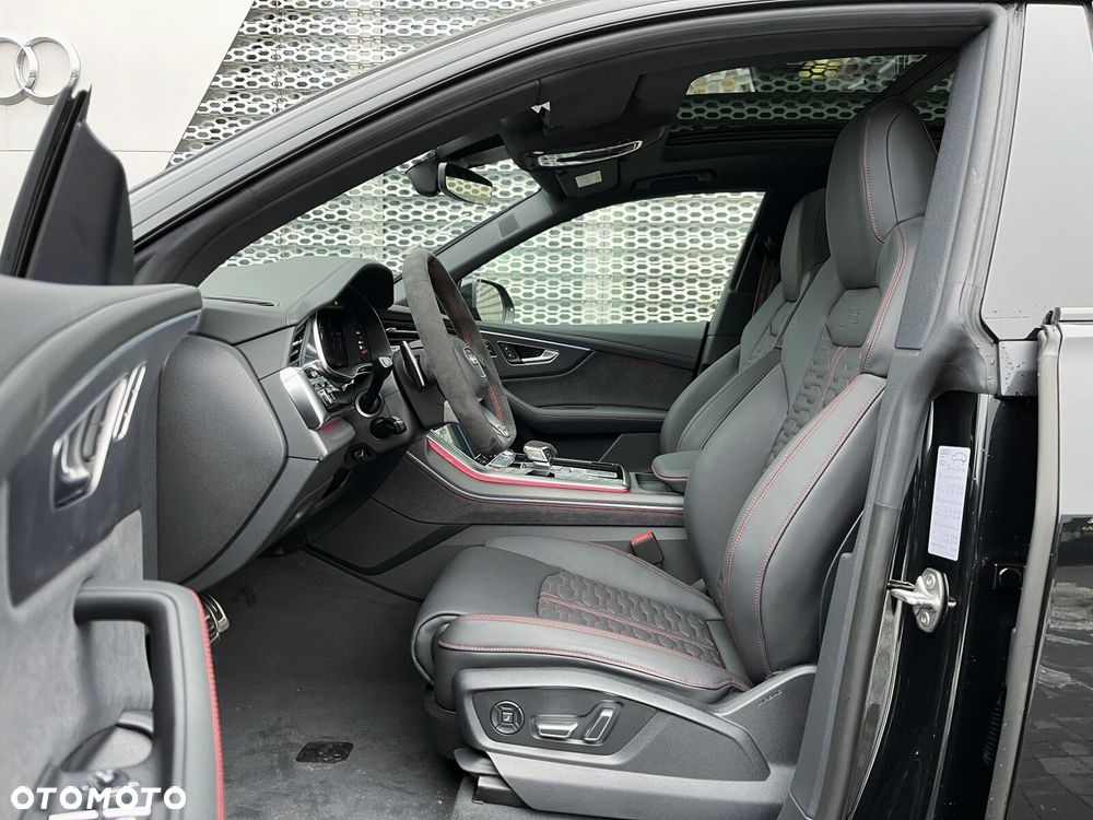 Audi RS Q8 - 5