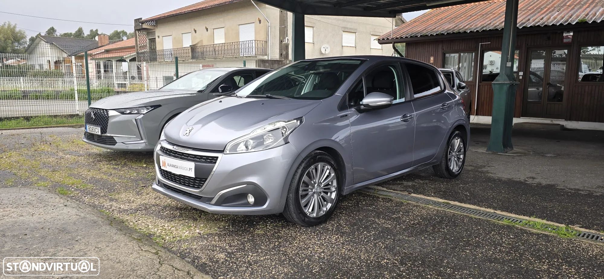 Peugeot 208 1.5 BlueHDi Signature - 1