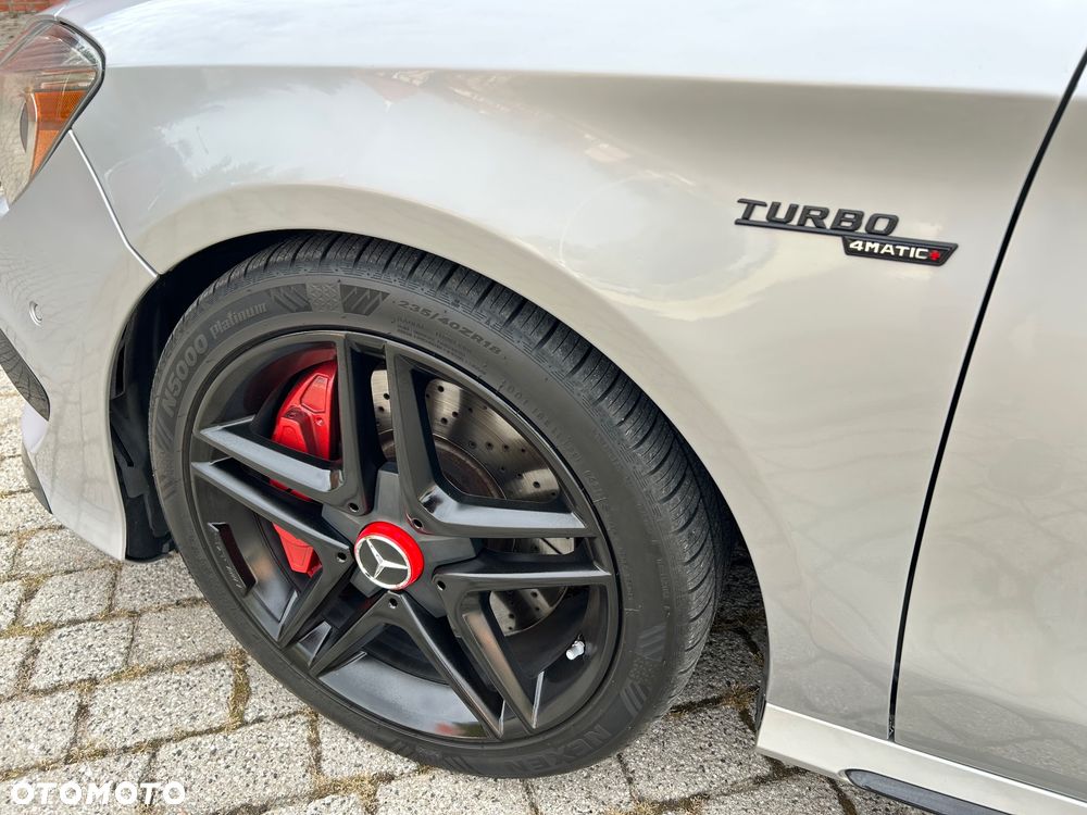 Mercedes-Benz CLA 45 AMG 4Matic 7G-DCT - 31