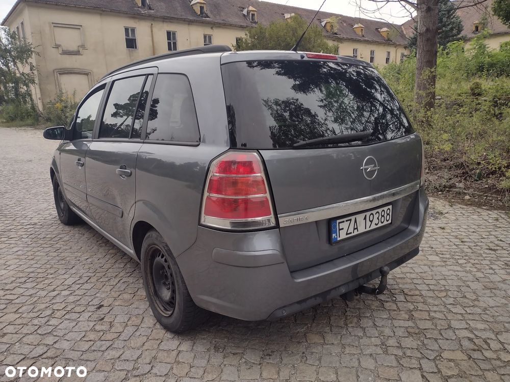 Opel Zafira 1.8 Family Plus - 4