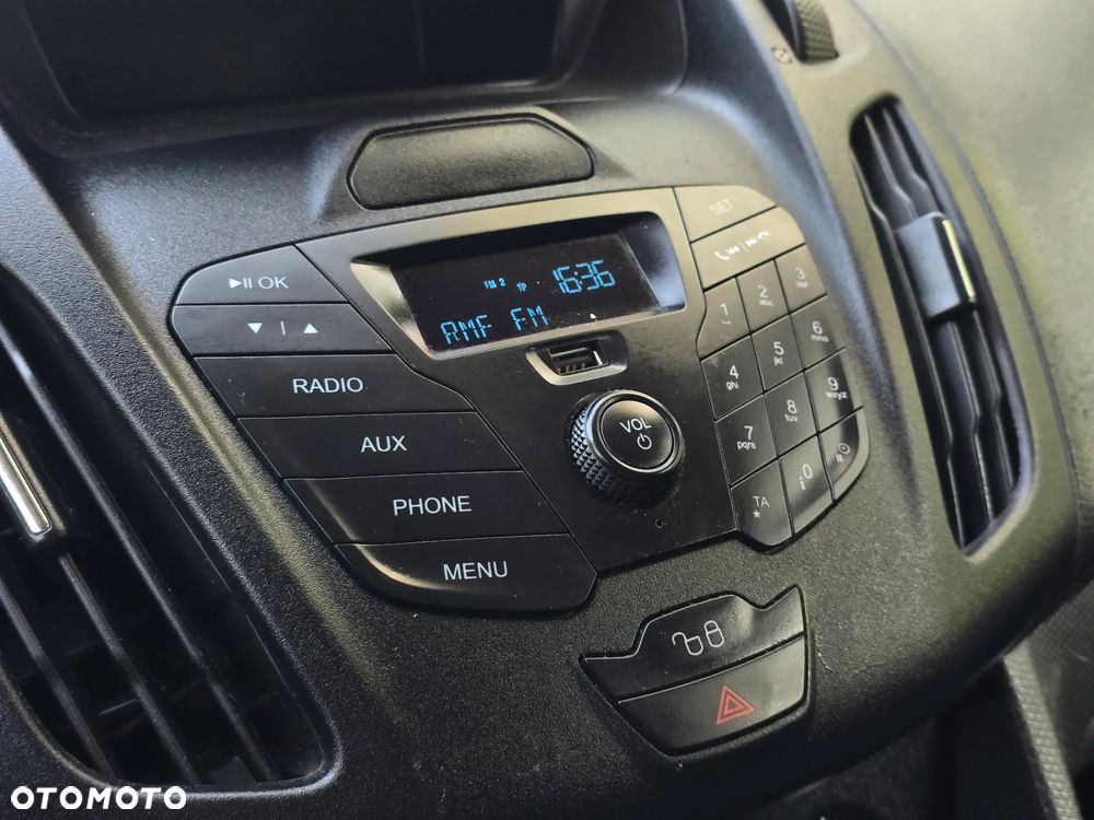 Ford Tourneo Connect 1.0 EcoBoost Titanium - 9