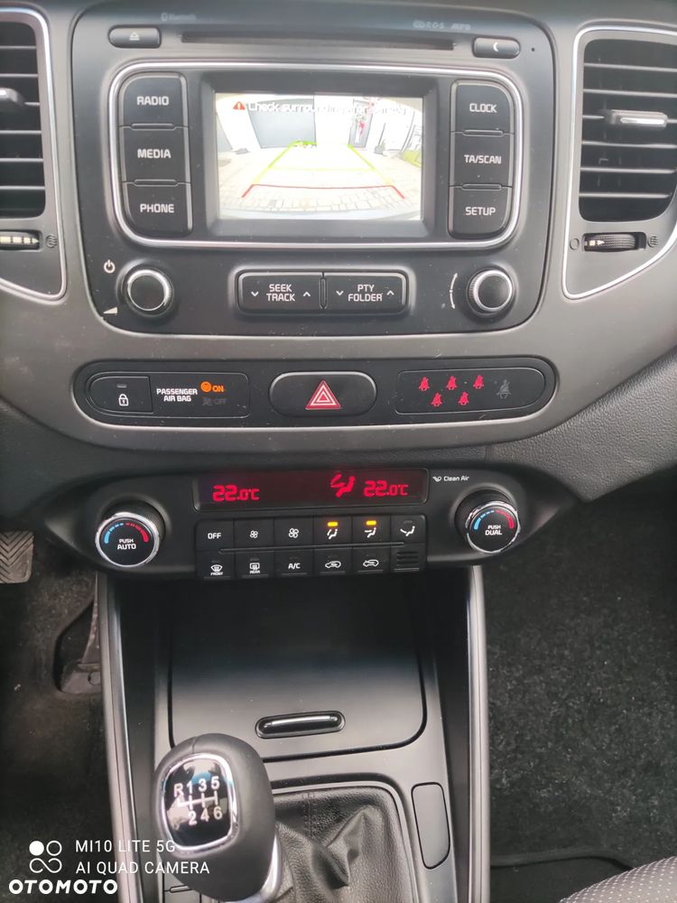 Kia Carens 1.7 CRDi 115 Dream Team Edition - 17