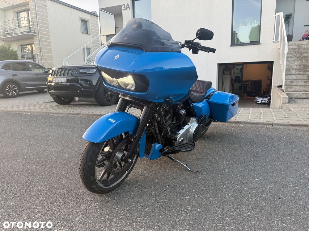 Harley-Davidson Touring Road Glide - 3