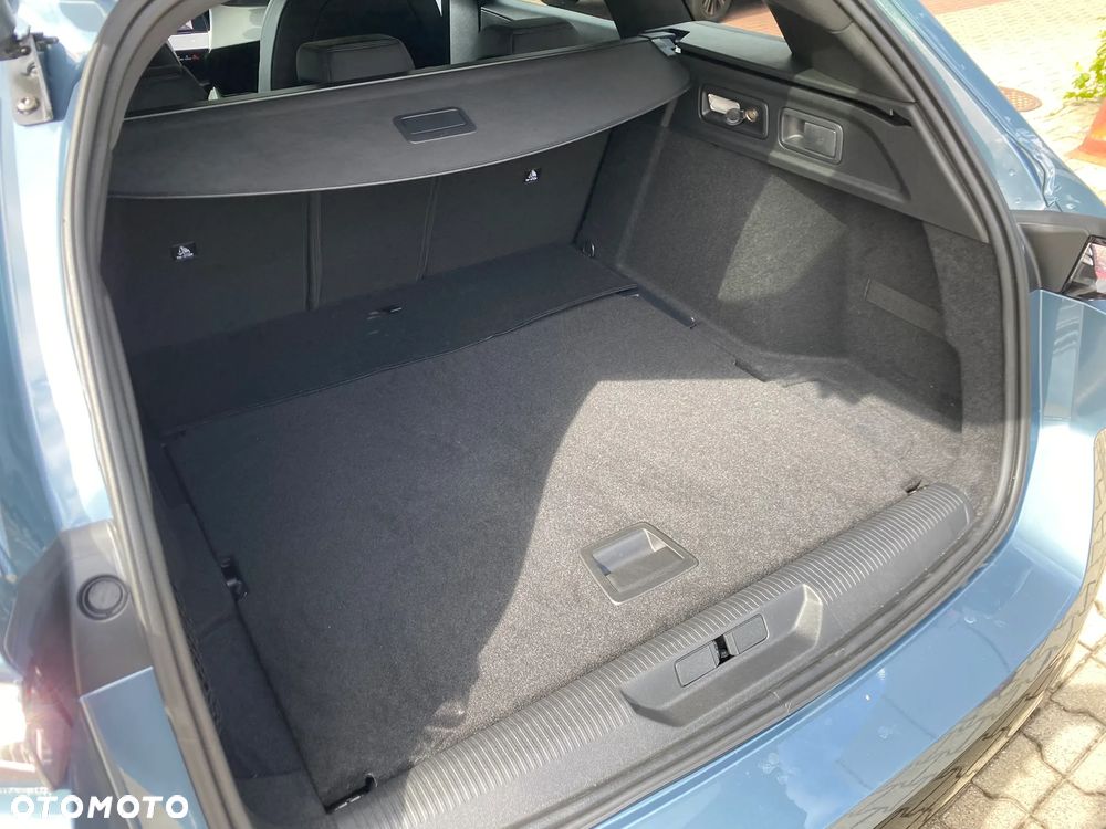 Peugeot 308 1.5 BlueHDi GT Exclusive S&S EAT8 - 8