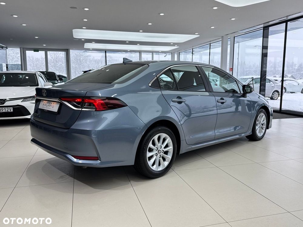 Toyota Corolla - 5
