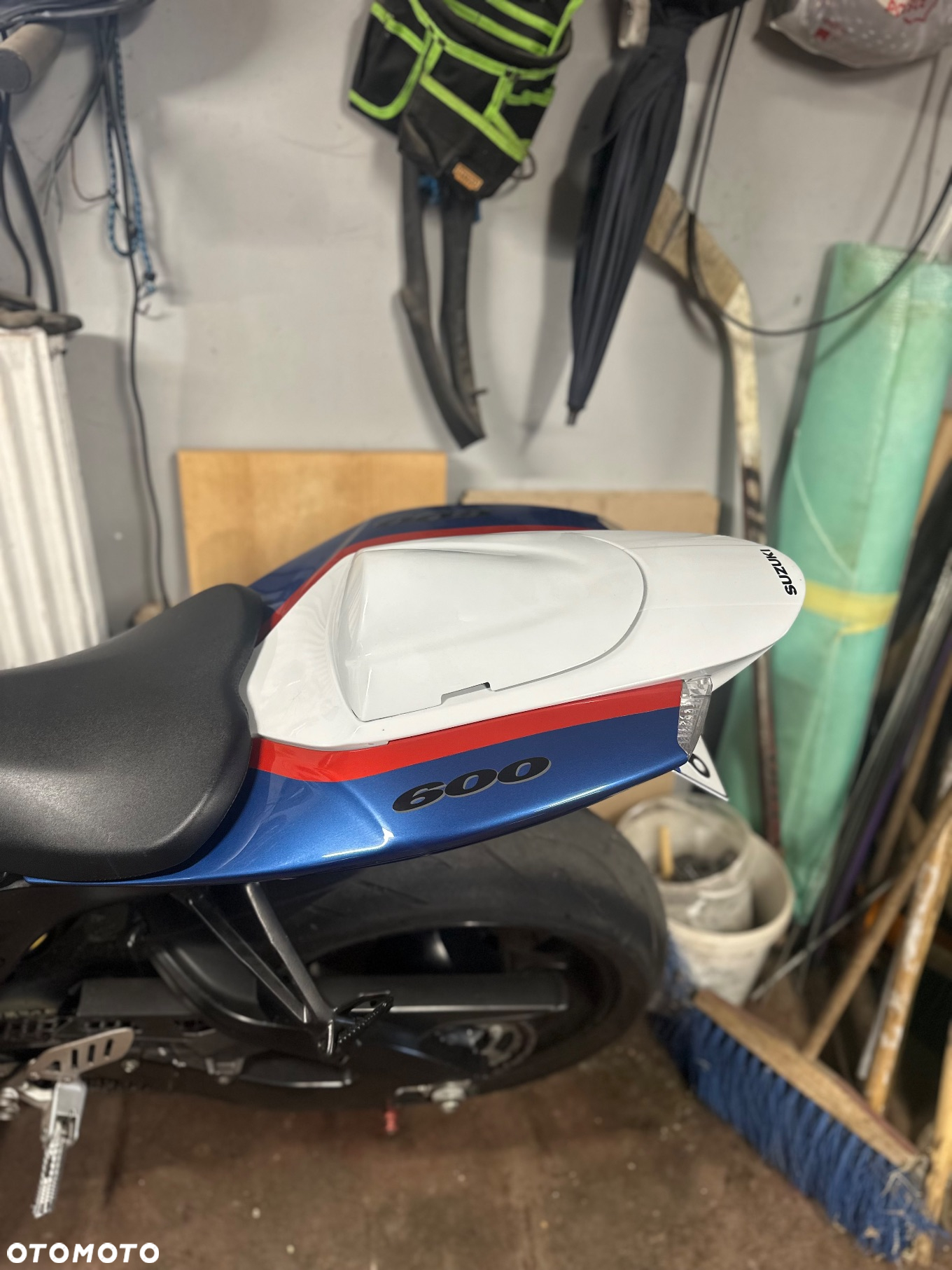 Suzuki GSX-R - 6