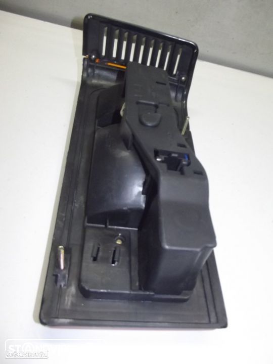 Datsun Nissan Sunny de 1984 farlim de trás - 3