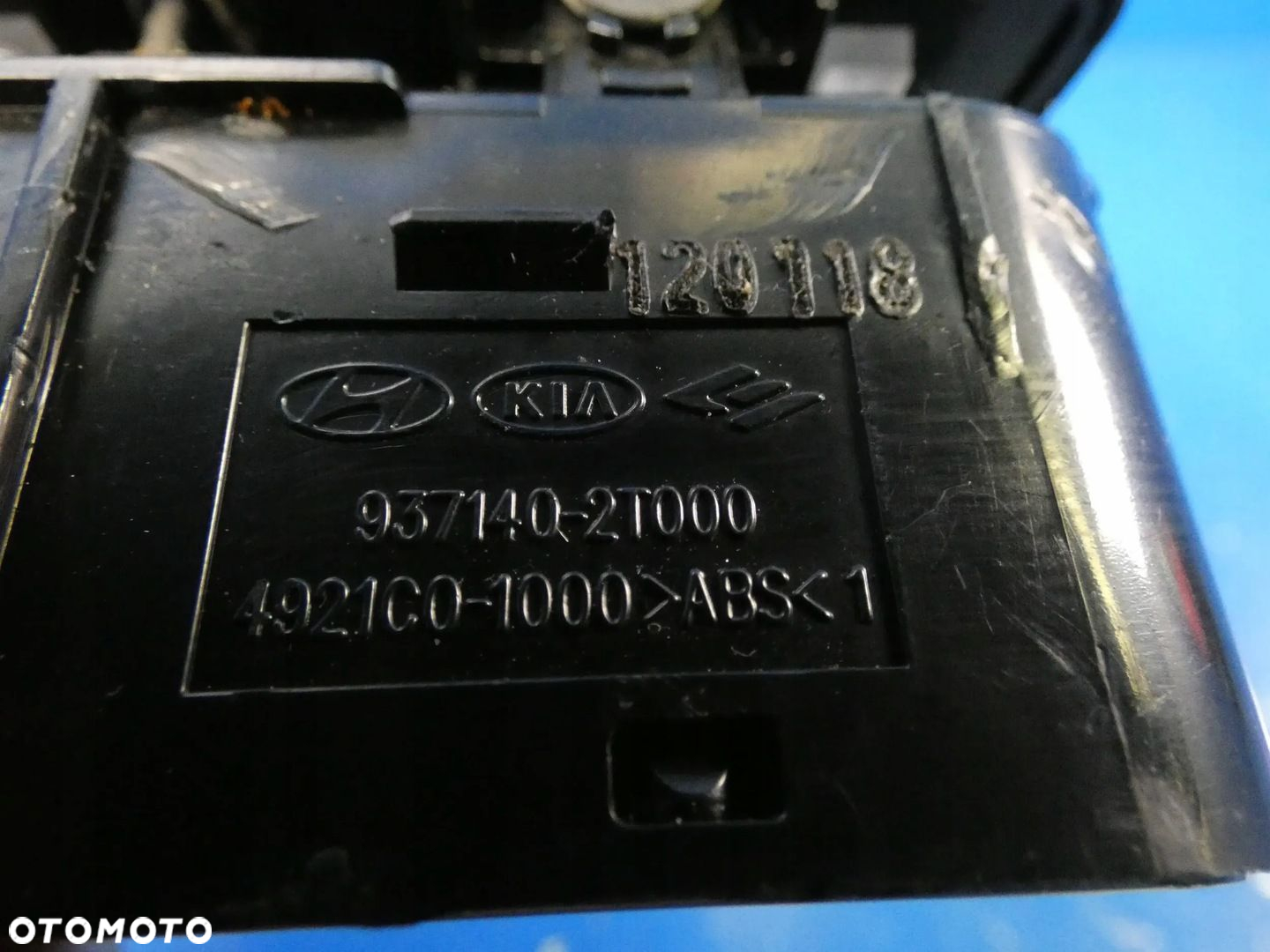 KIA OPTIMA III PRZEŁĄCZNIK PANEL PODGRZEWANIA FOTELI - 3