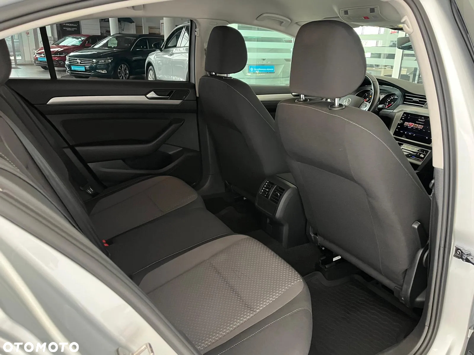 Volkswagen Passat 2.0 TDI EVO Essence - 35