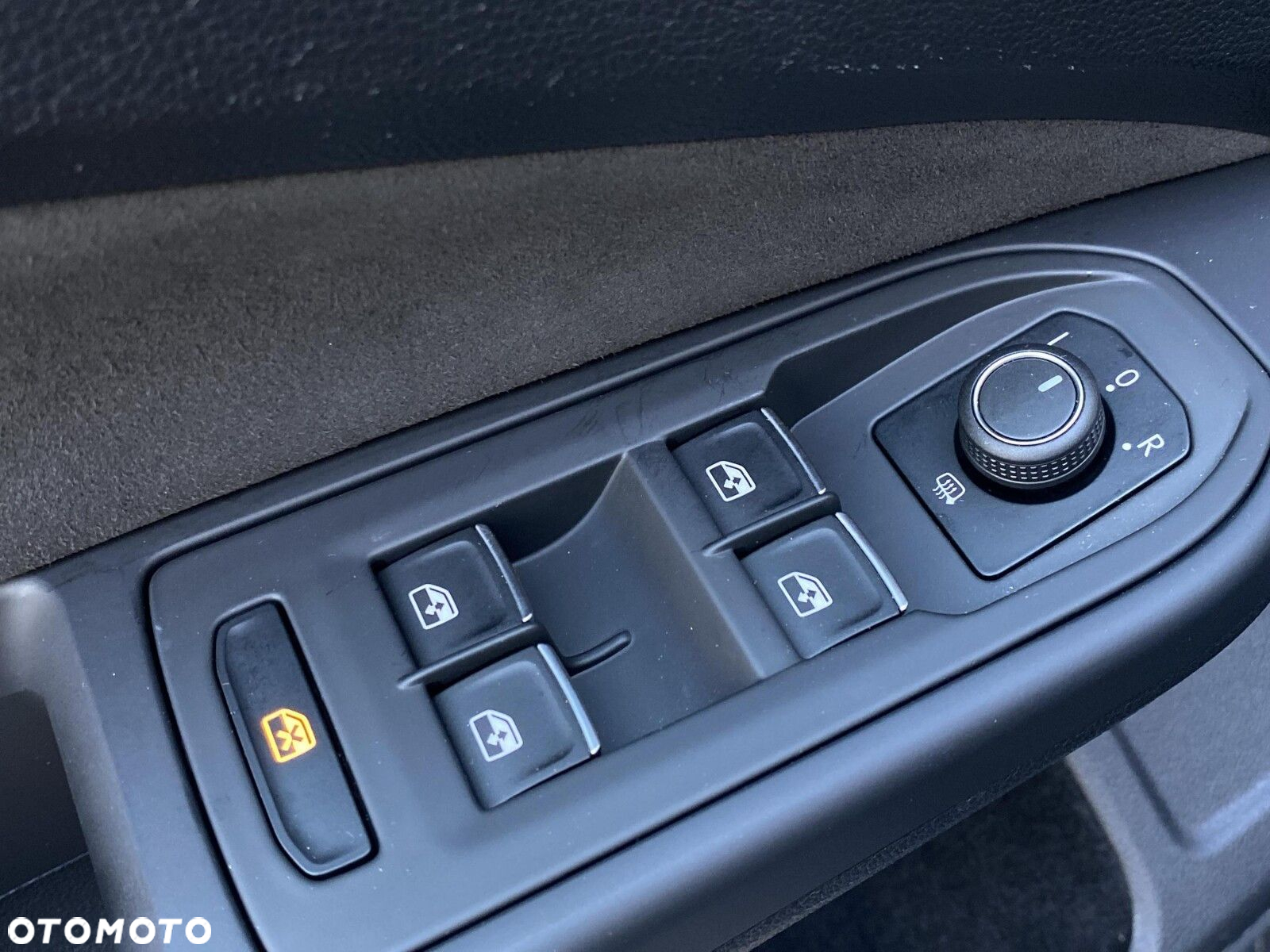 Volkswagen Golf - 25