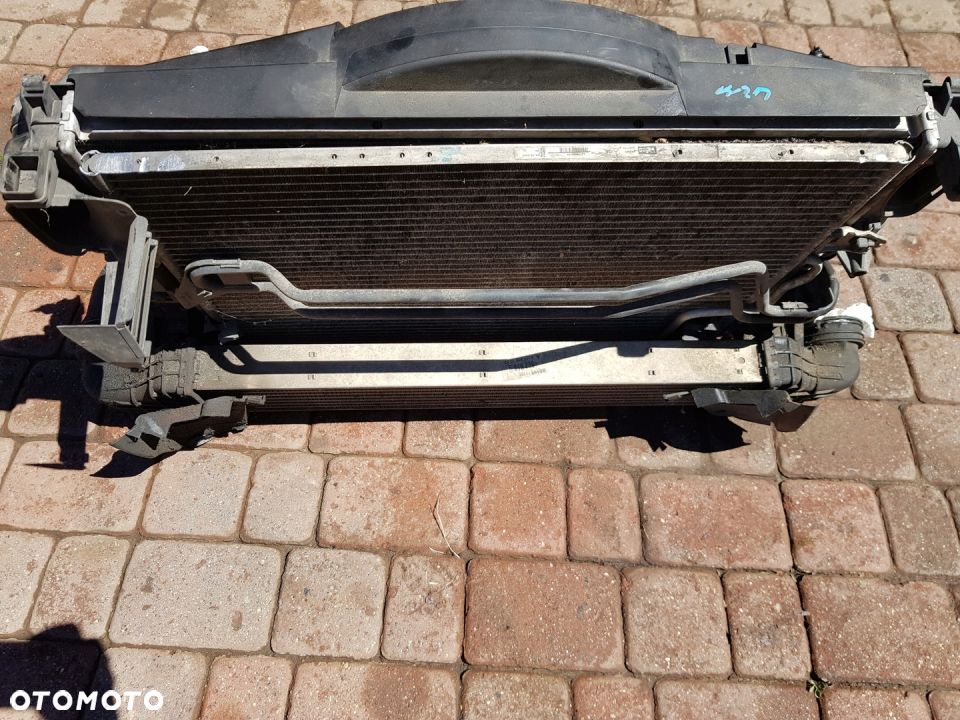 Mercedes W211 2.2 Pas Przedni Komplet Chłodnic - 10