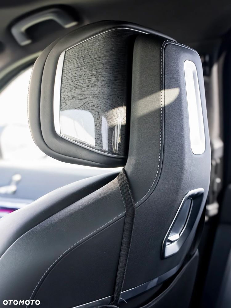 BMW Seria 7 - 24