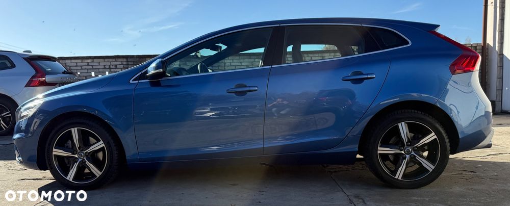 Volvo V40 D3 Drive-E R-Design Momentum - 3