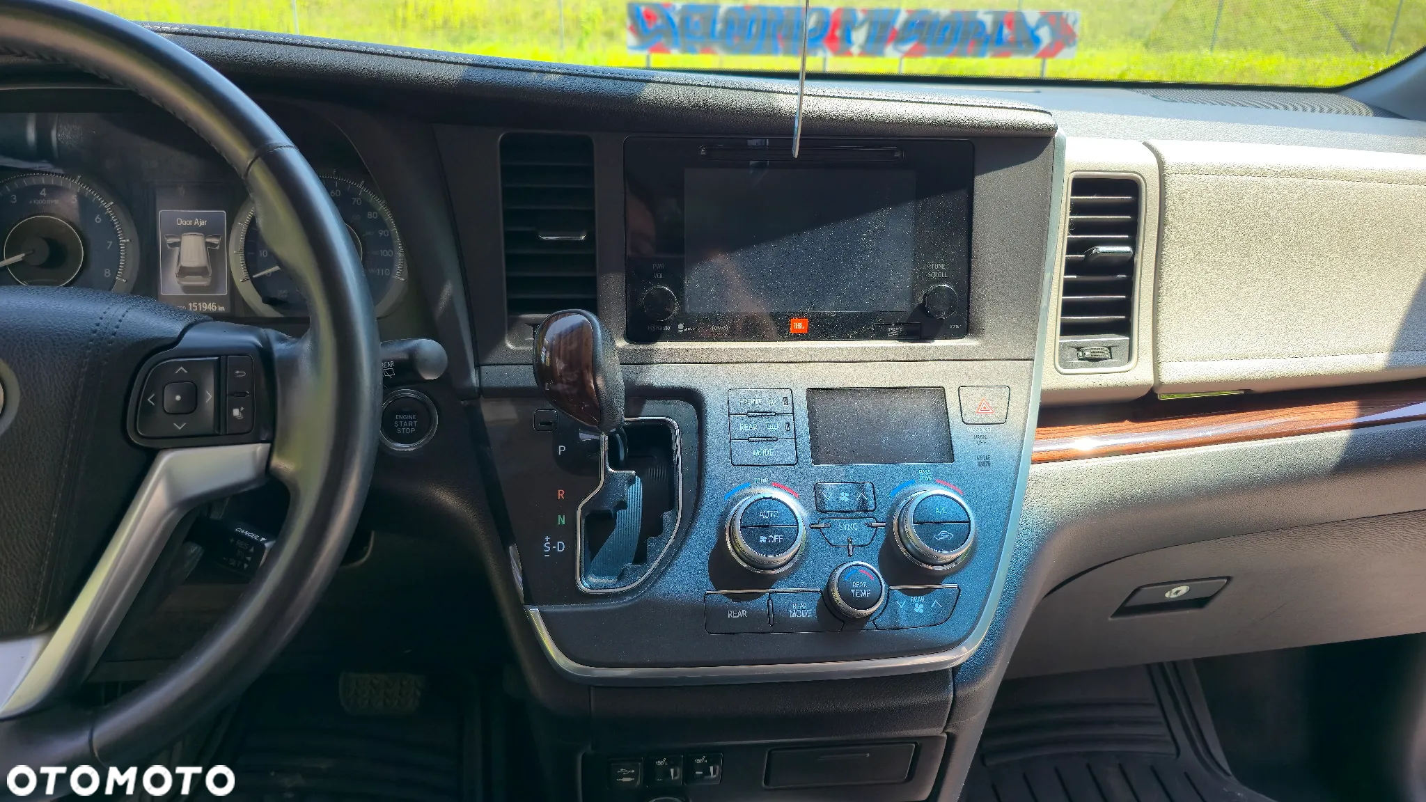 Toyota Sienna 3.5 V6 XLE AWD - 8