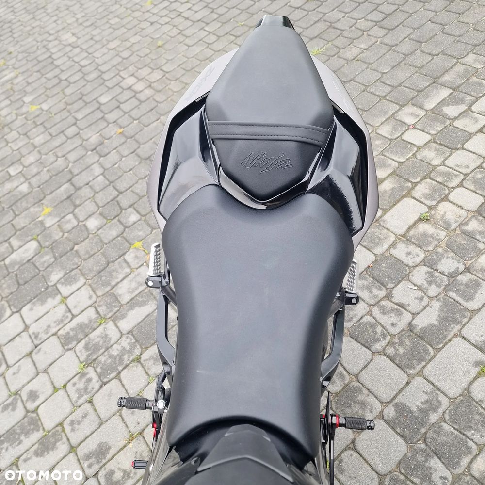 Kawasaki Ninja - 8