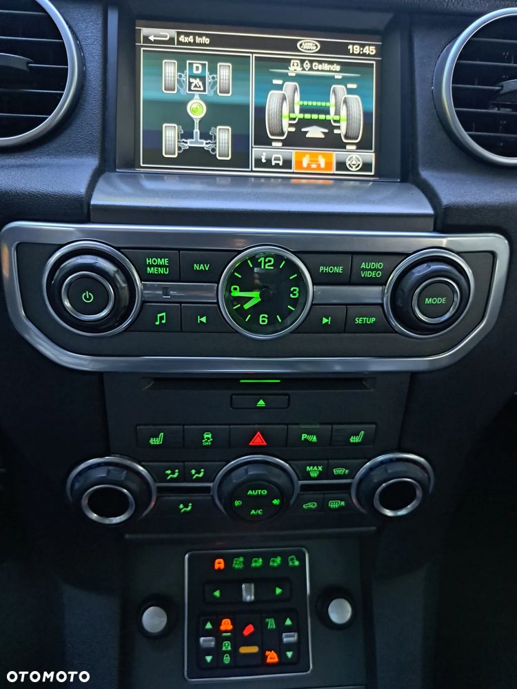 Land Rover Discovery SD V6 HSE - 8