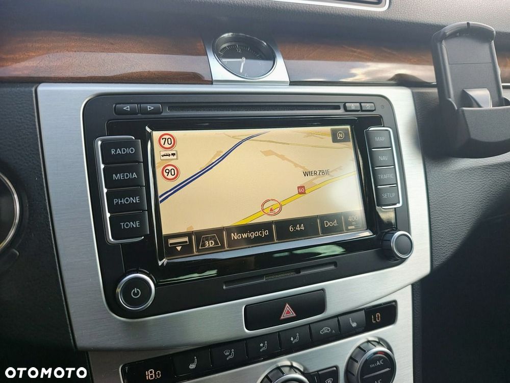 Volkswagen Passat 2.0 TDI DPF Highline DSG - 37