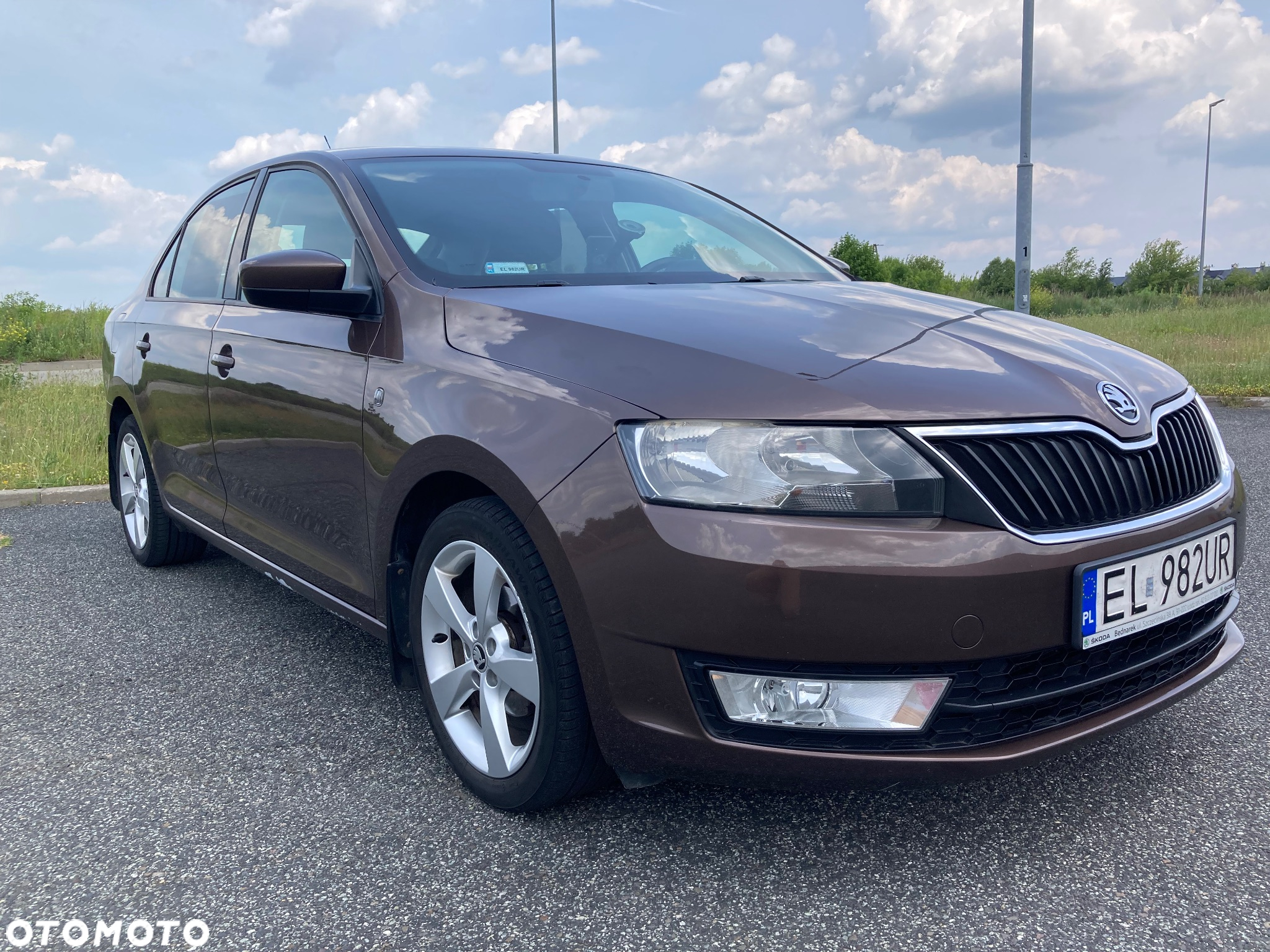 Skoda RAPID 1.2 Ambition Max - 2