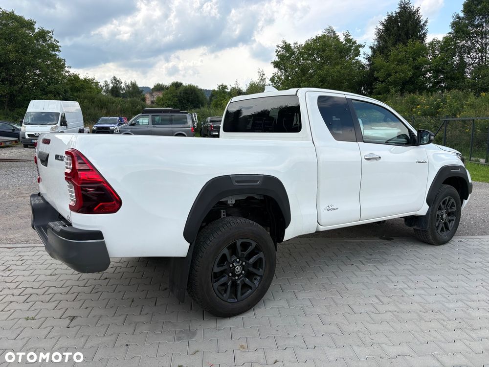 Toyota Hilux - 6