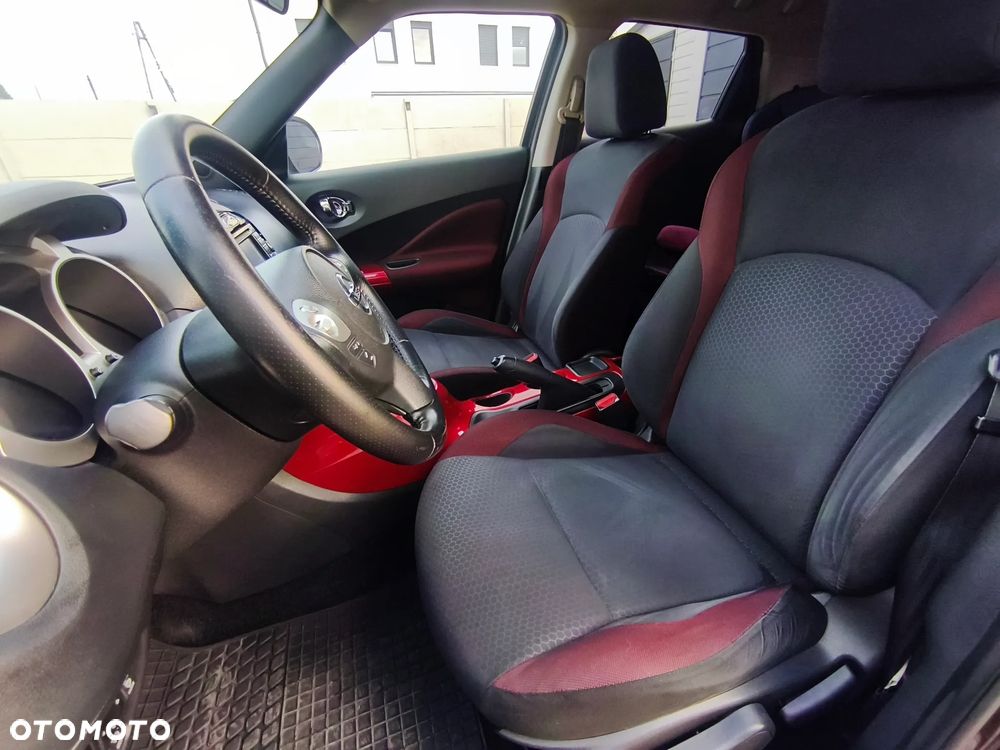 Nissan Juke 1.6 T Tekna 4x4 - 11