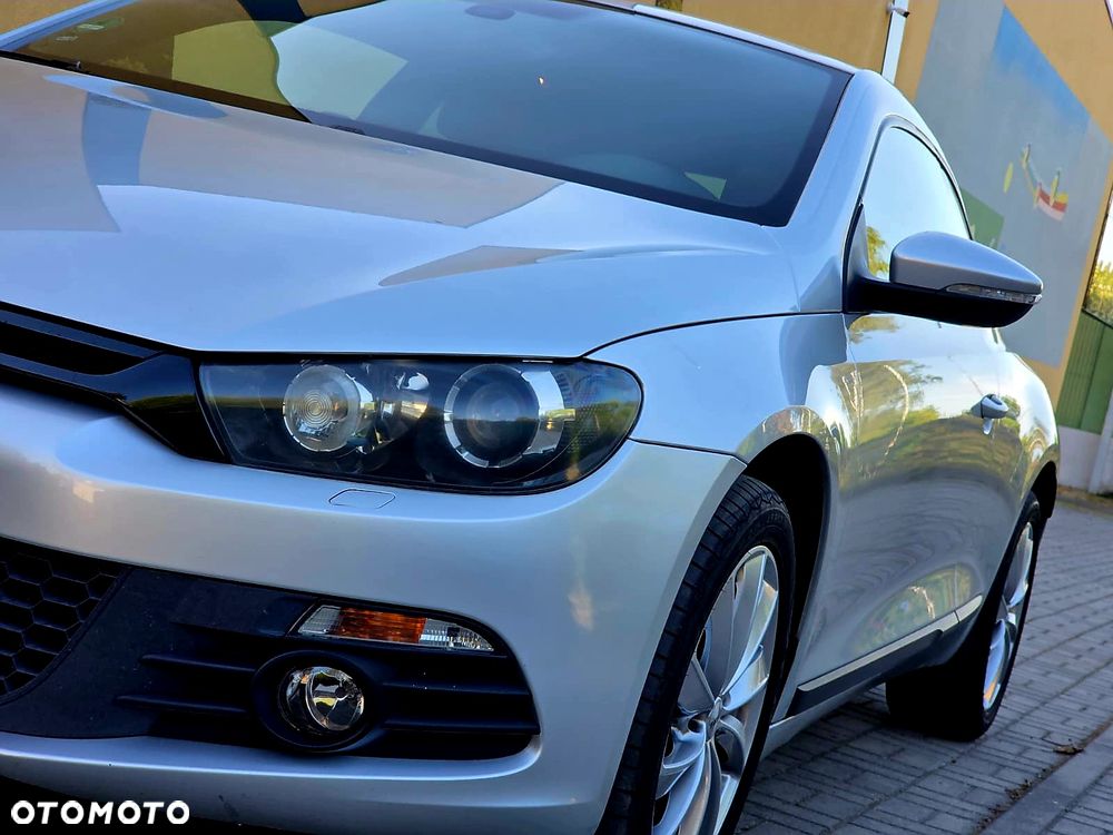 Volkswagen Scirocco 2.0 TDI DSG Life - 10