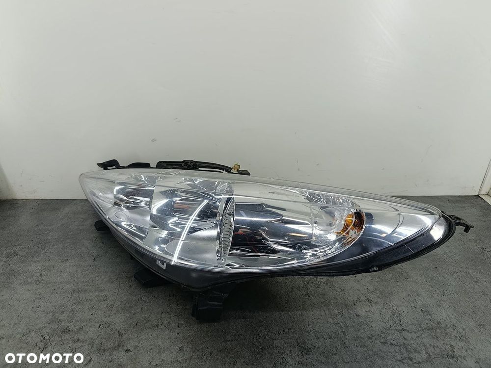 LAMPA PRZÓD LEWA PEUGEOT 207 08-550-1140L 2006-2012 - 2