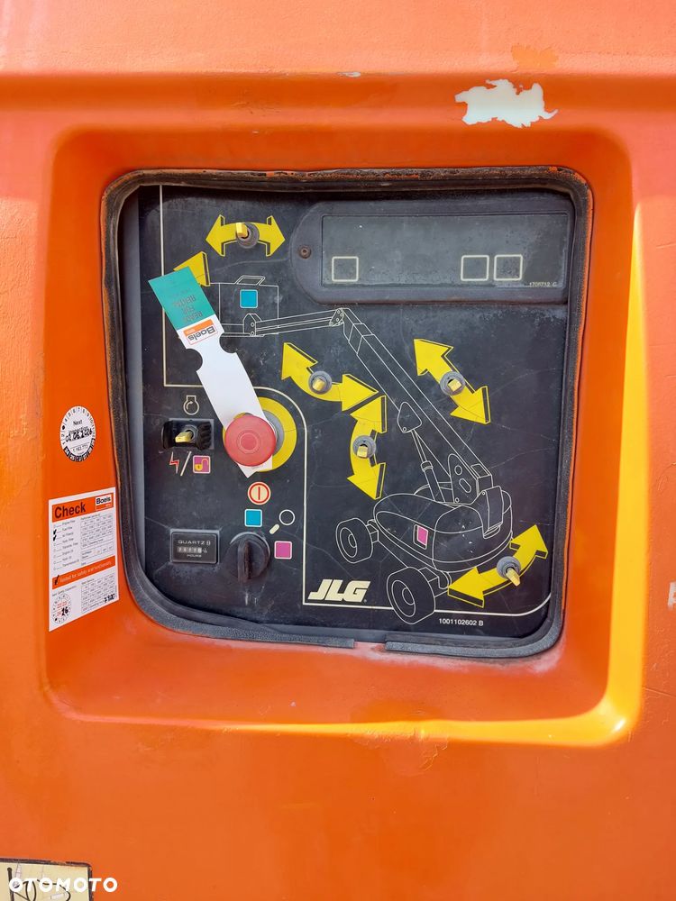 JLG 660 SJ - 24
