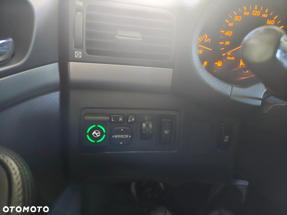 Toyota Avensis 1.8 VVT-i Sol - 13