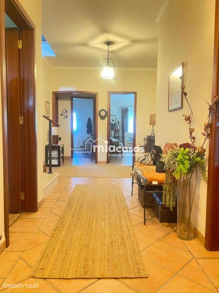 MORADIA T4+1 ISOLADA - OIÃ - Grande imagem: 2/41