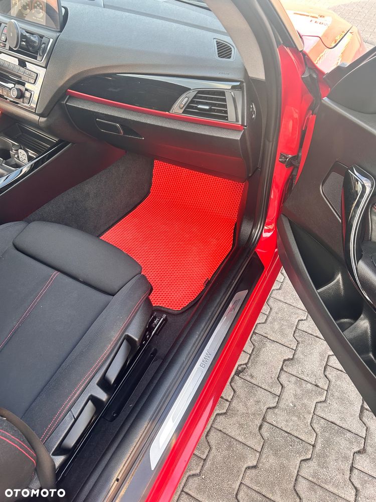 BMW Seria 2 218d - 3