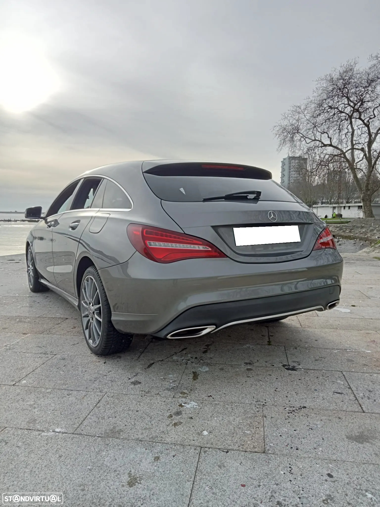 Mercedes-Benz CLA 180 Shooting Brake d 7G-DCT Urban - 31