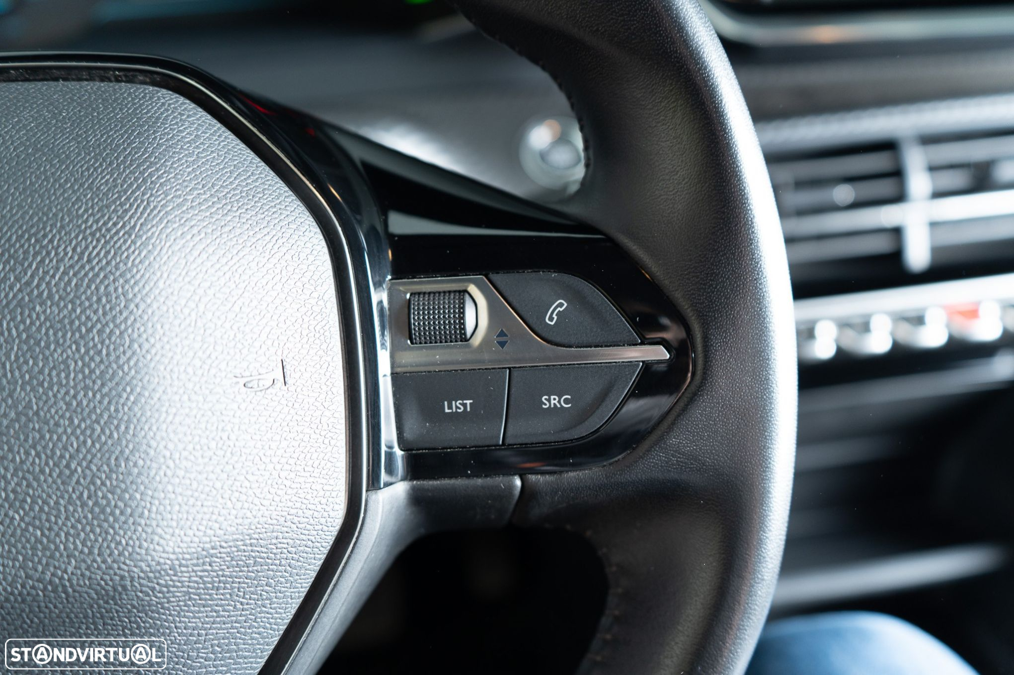 Peugeot e-2008 50 kWh Active - 15