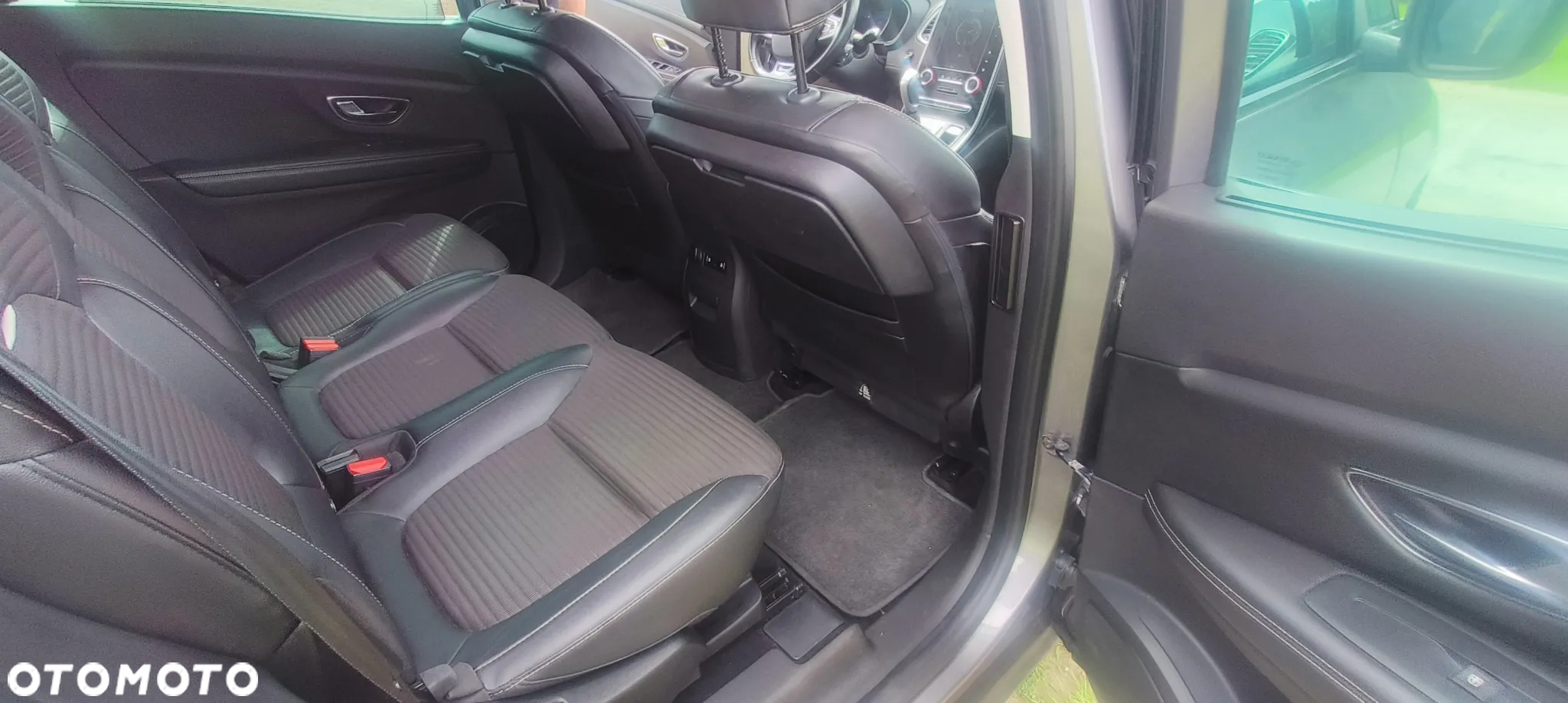 Renault Scenic 1.5 dCi Dynamique EDC - 27
