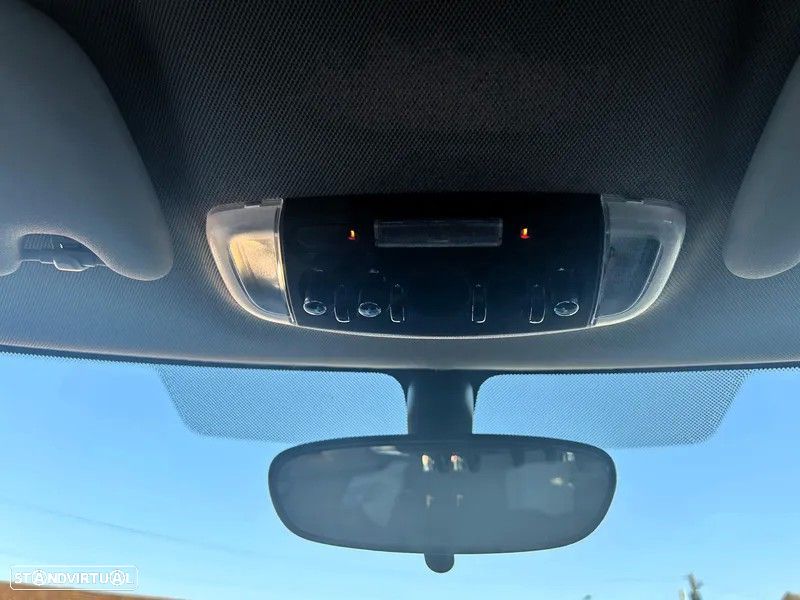 MINI 5 Portas One D - 21