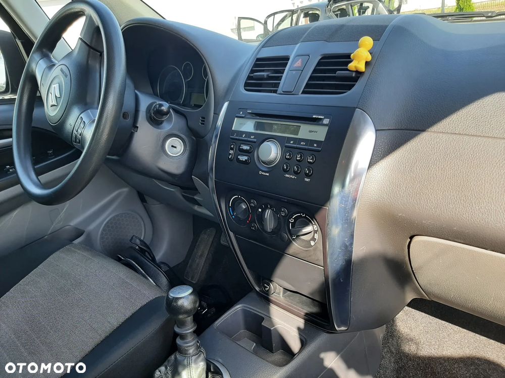 Suzuki SX4 - 17