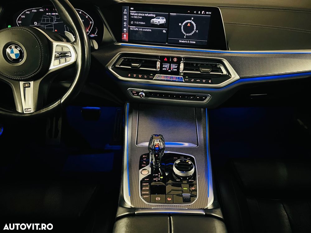 BMW X5 M M50d - 13