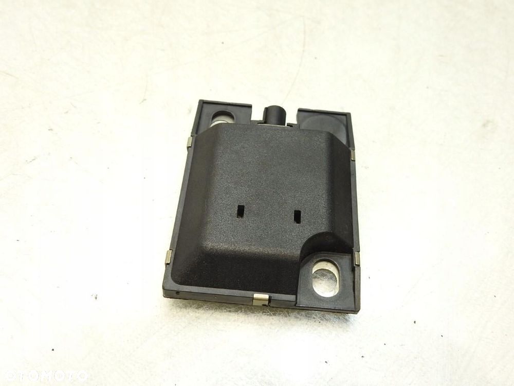 WZMACNIACZ ANTENY MERCEDES R W251 A2118203375 - 4