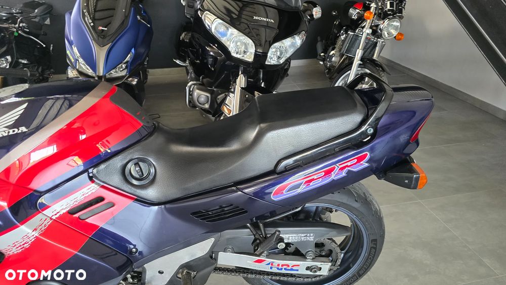 Honda CBR - 11