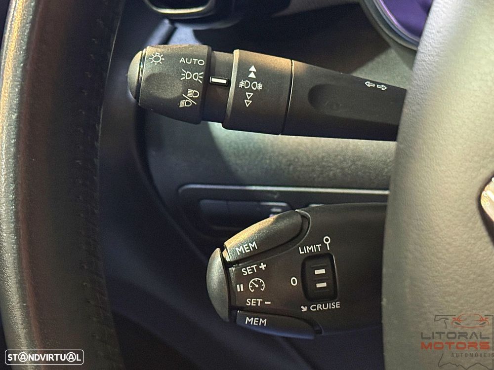 Citroën C3 Aircross 1.2 PureTech Shine EAT6 - 24