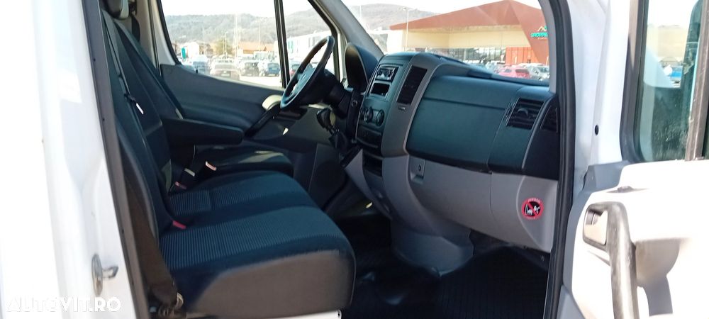 Mercedes-Benz Sprinter - 5