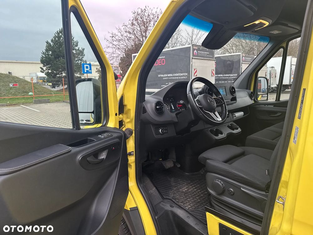 Mercedes-Benz 319 CDI - 10