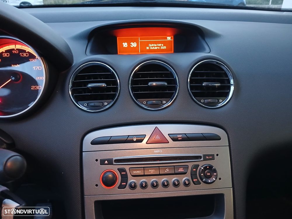 Peugeot 308 1.6 HDi Executive - 14