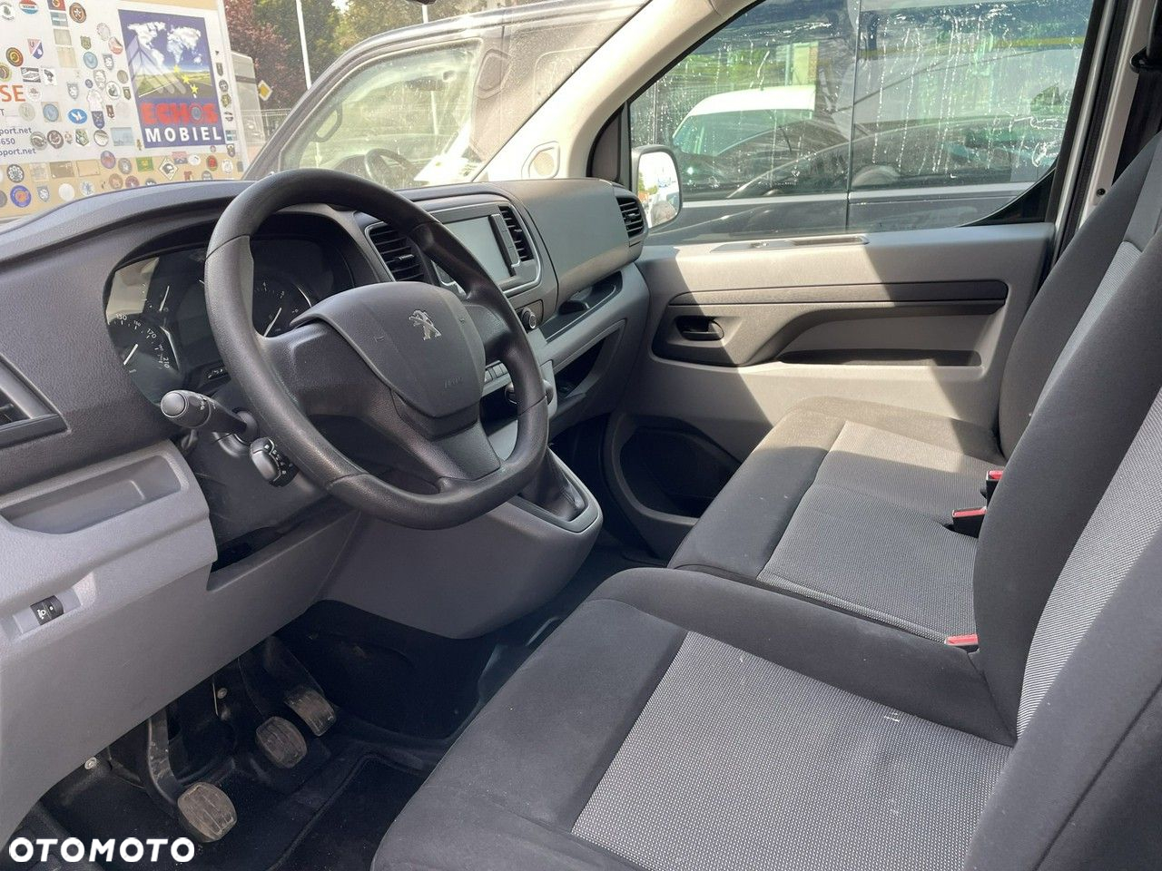 Opel Vivaro - 11