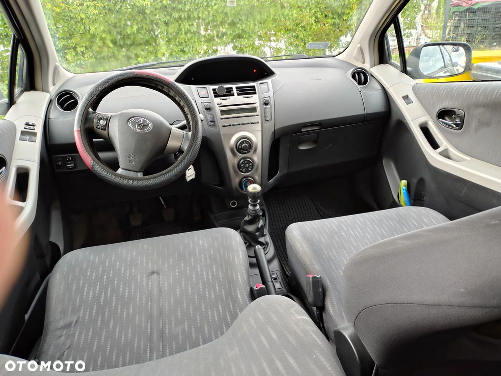 Toyota Yaris 1.33 Luna - 15
