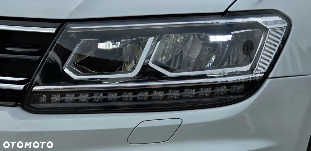 Volkswagen Tiguan 2.0 TSI 4Motion DSG OPF Highline - 38