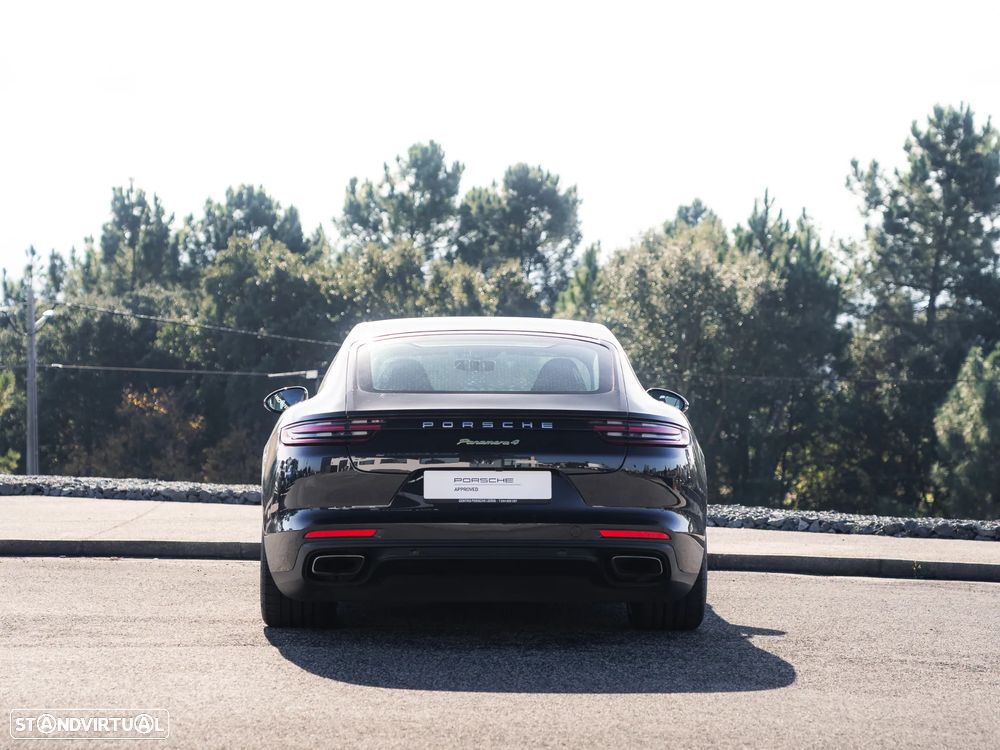 Porsche Panamera 4 E-Hybrid - 6