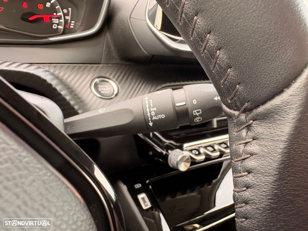 Peugeot 2008 1.5 BlueHDi Allure Pack - 43