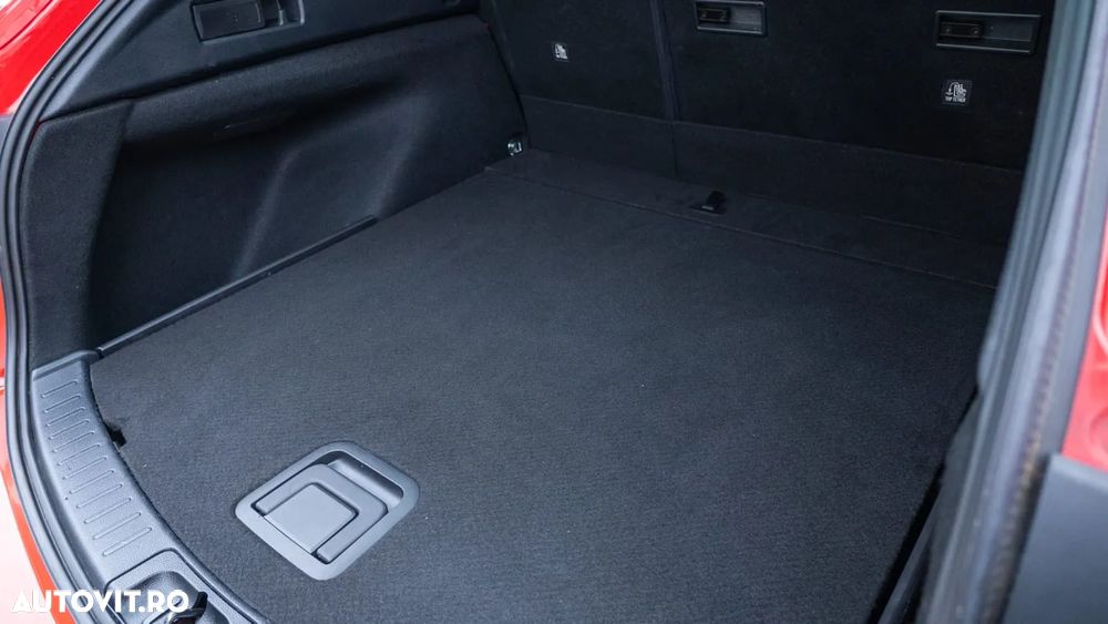 Toyota Corolla Touring Sports 1.2 Turbo 116 CP CVT Dynamic - 10