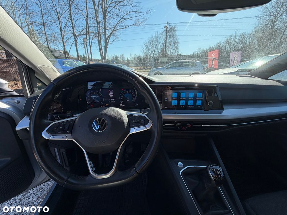 Volkswagen Golf 1.5 TSI BMT Comfortline - 27
